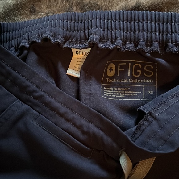 Figs Yola Scrub Pants - Picture 3 of 3